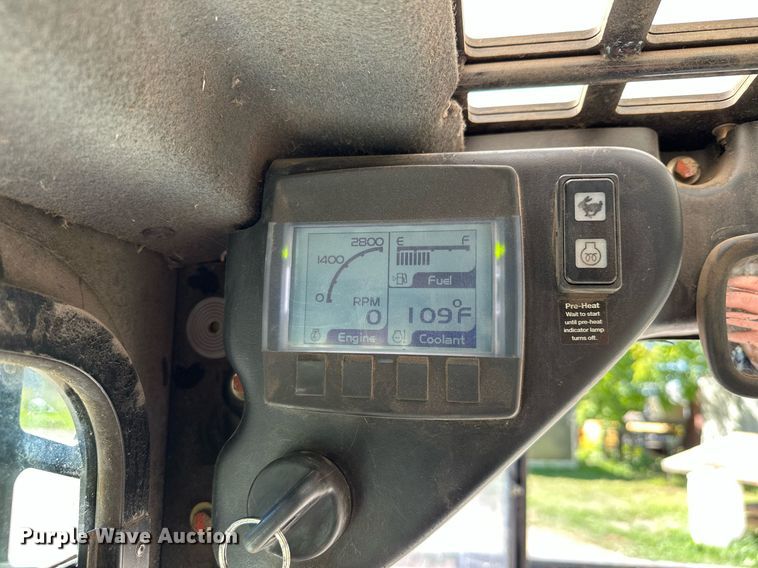 image for item MQ9388 2015 Terex PT-110  tracked skid steer loader