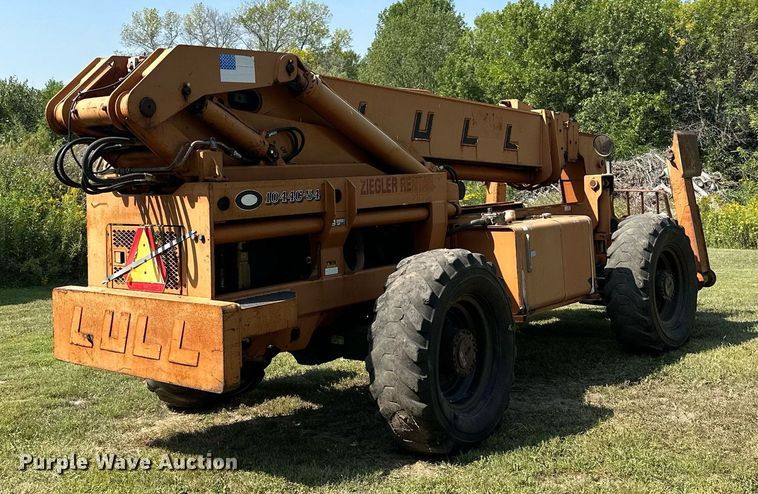 image for item MQ9391 Lull 1044C-54 telehandler