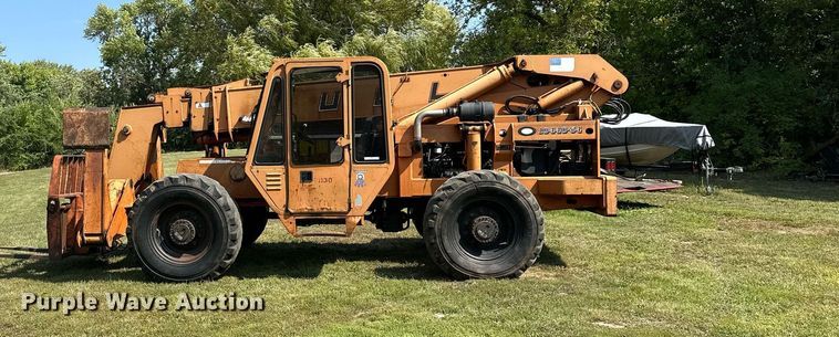image for item MQ9391 Lull 1044C-54 telehandler