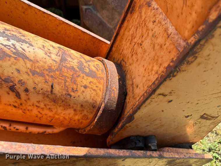 image for item MQ9391 Lull 1044C-54 telehandler