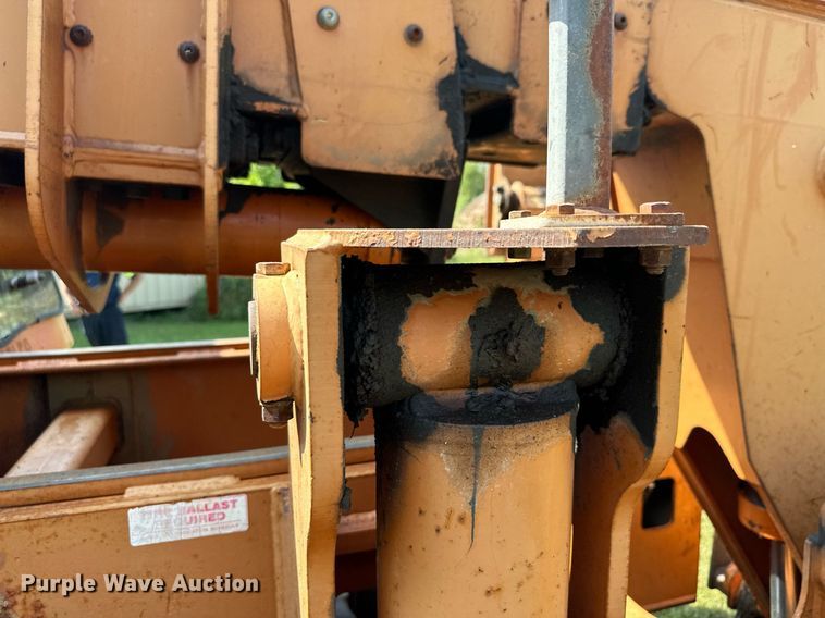 image for item MQ9391 Lull 1044C-54 telehandler