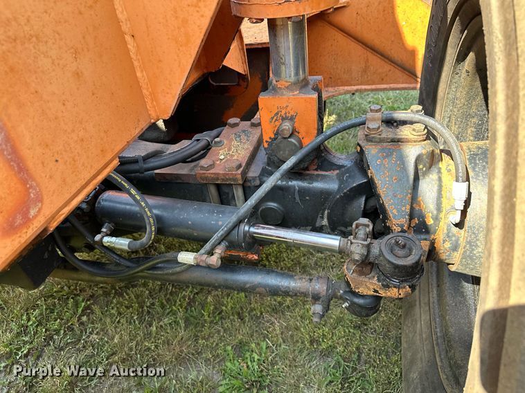 image for item MQ9391 Lull 1044C-54 telehandler