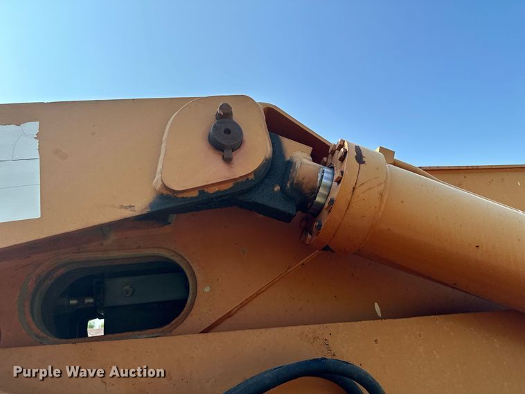 image for item MQ9391 Lull 1044C-54 telehandler