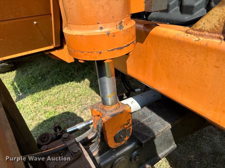 image for item MQ9391 Lull 1044C-54 telehandler