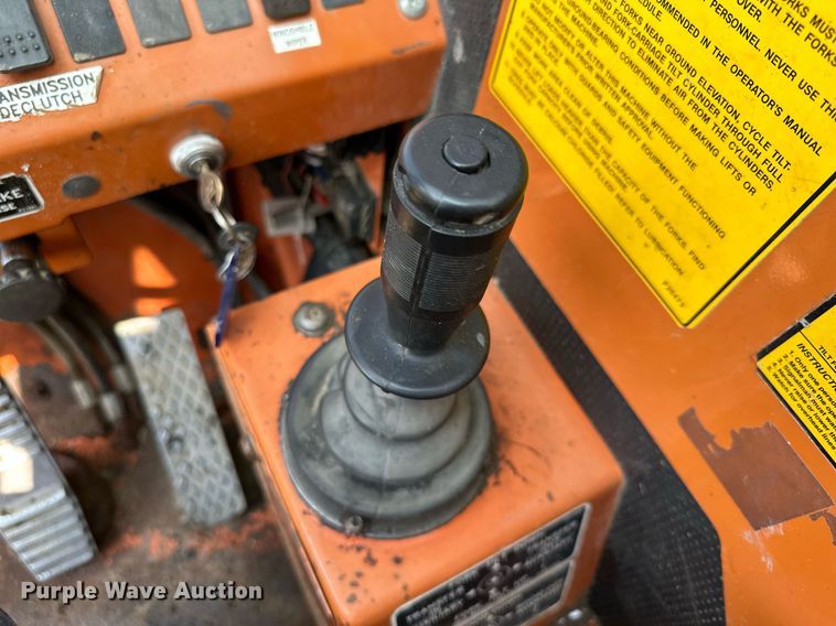 image for item MQ9391 Lull 1044C-54 telehandler