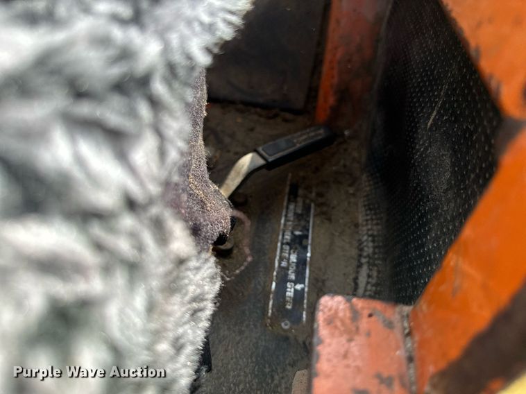 image for item MQ9391 Lull 1044C-54 telehandler