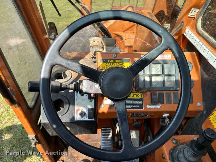 image for item MQ9391 Lull 1044C-54 telehandler