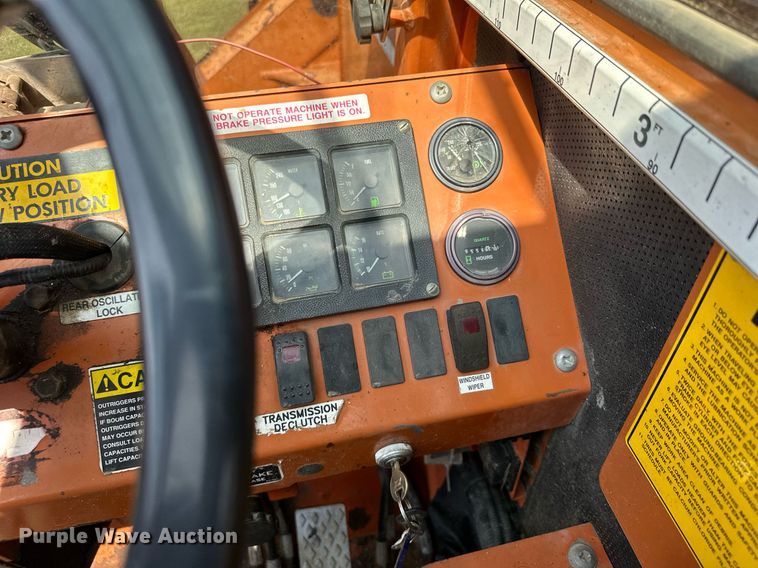 image for item MQ9391 Lull 1044C-54 telehandler