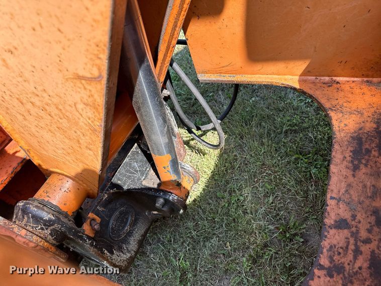 image for item MQ9391 Lull 1044C-54 telehandler