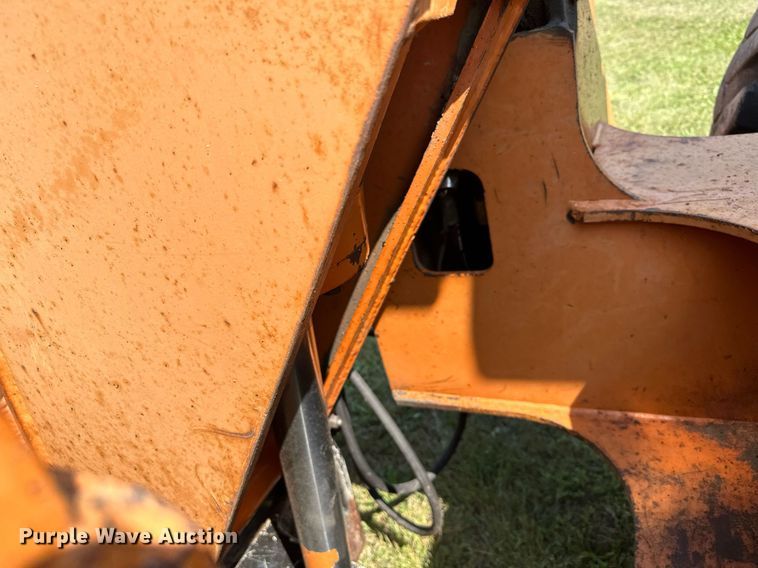 image for item MQ9391 Lull 1044C-54 telehandler