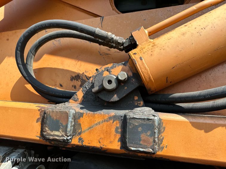 image for item MQ9391 Lull 1044C-54 telehandler