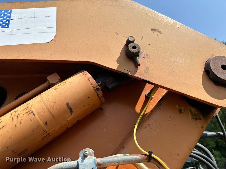 image for item MQ9391 Lull 1044C-54 telehandler