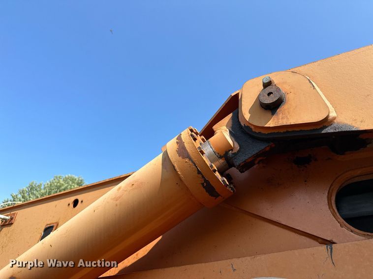 image for item MQ9391 Lull 1044C-54 telehandler