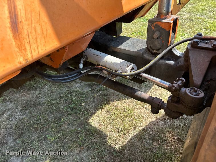 image for item MQ9391 Lull 1044C-54 telehandler