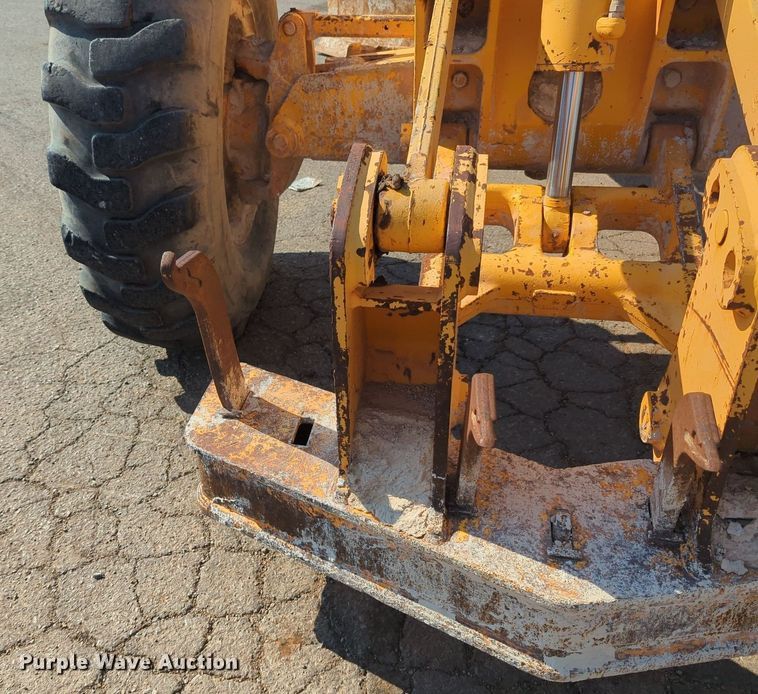 image for item MY9931 1989 John Deere 670B  motor grader