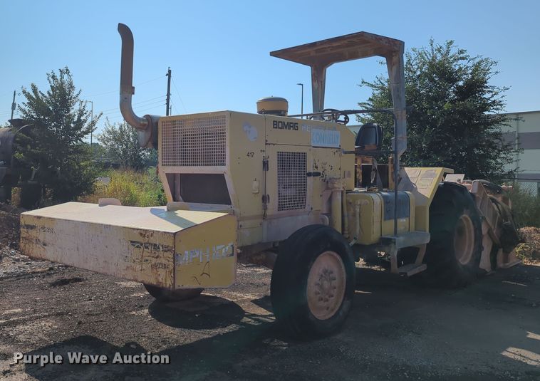 image for item MY9932 1991 Bomag MPH100R  soil stabilizer / recycler