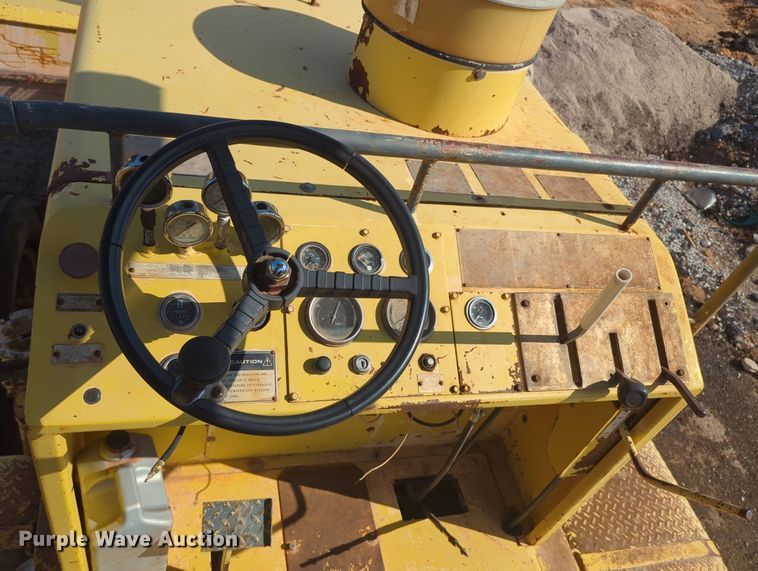 image for item MY9932 1991 Bomag MPH100R  soil stabilizer / recycler