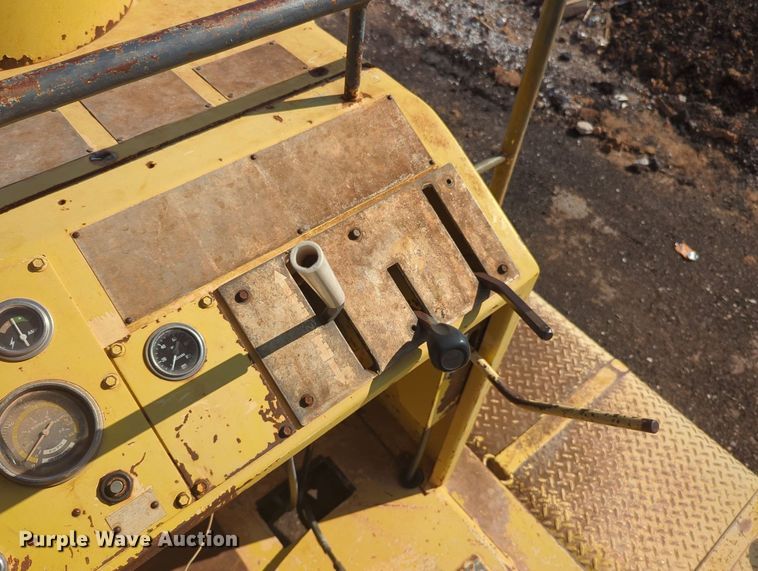 image for item MY9932 1991 Bomag MPH100R  soil stabilizer / recycler