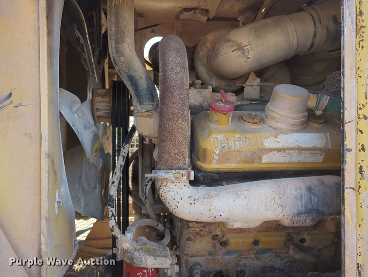 image for item MY9932 1991 Bomag MPH100R  soil stabilizer / recycler