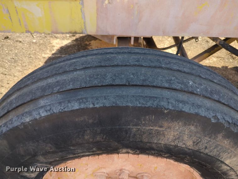 image for item MY9932 1991 Bomag MPH100R  soil stabilizer / recycler