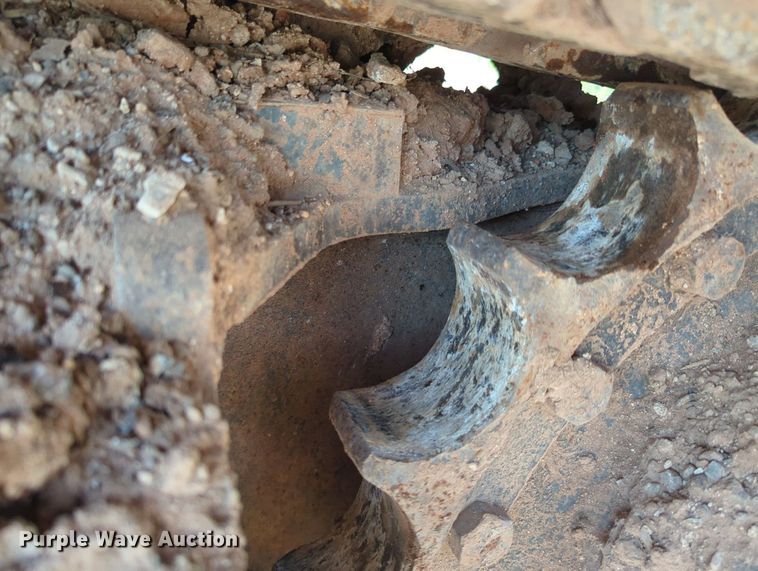 image for item MY9933 2006 Komatsu PC200LC-7  excavator