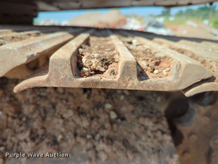 image for item MY9933 2006 Komatsu PC200LC-7  excavator