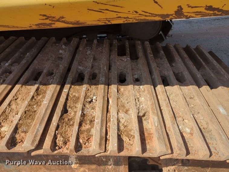 image for item MY9933 2006 Komatsu PC200LC-7  excavator