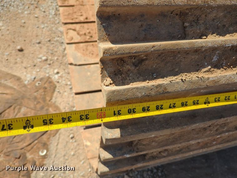 image for item MY9933 2006 Komatsu PC200LC-7  excavator