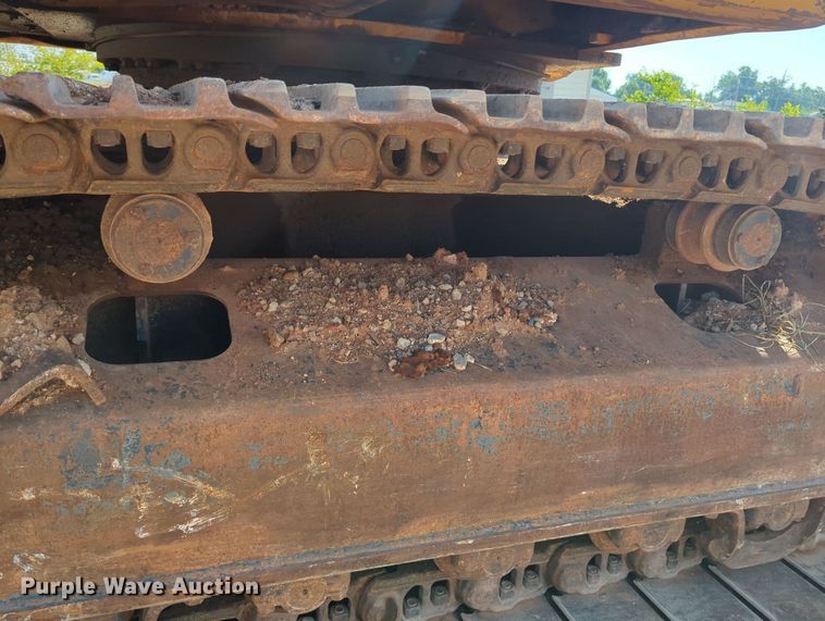 image for item MY9933 2006 Komatsu PC200LC-7  excavator