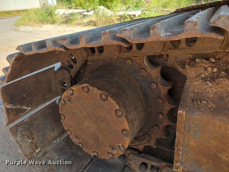 image for item MY9933 2006 Komatsu PC200LC-7  excavator