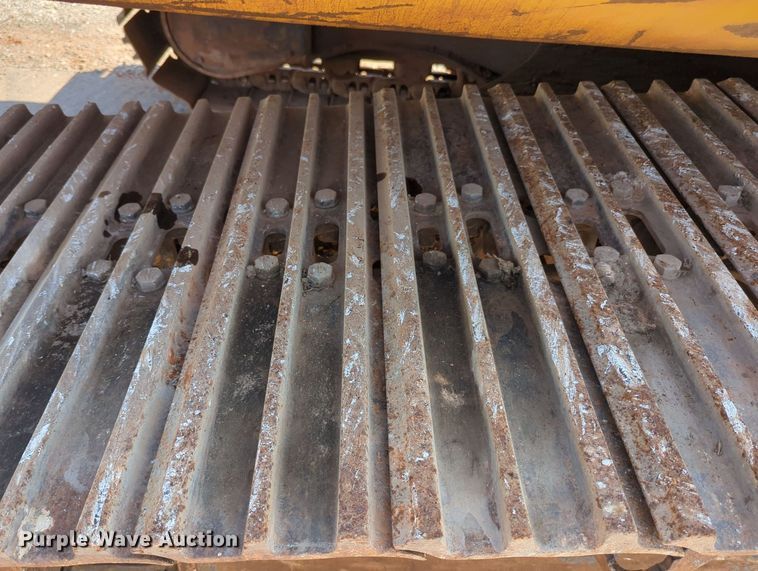 image for item MY9933 2006 Komatsu PC200LC-7  excavator