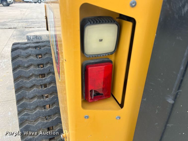 image for item NA9125 2020 Caterpillar 299D3  tracked skid steer loader