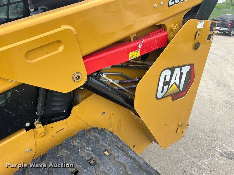 image for item NA9125 2020 Caterpillar 299D3  tracked skid steer loader