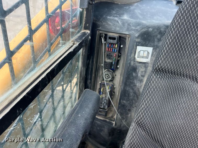 image for item NA9125 2020 Caterpillar 299D3  tracked skid steer loader