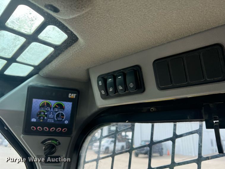 image for item NA9125 2020 Caterpillar 299D3  tracked skid steer loader