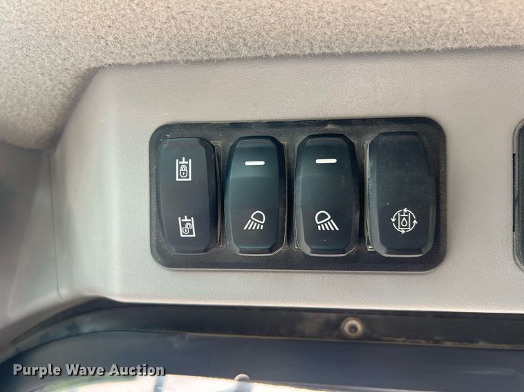 image for item NA9125 2020 Caterpillar 299D3  tracked skid steer loader