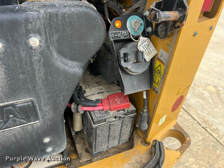 image for item NA9125 2020 Caterpillar 299D3  tracked skid steer loader