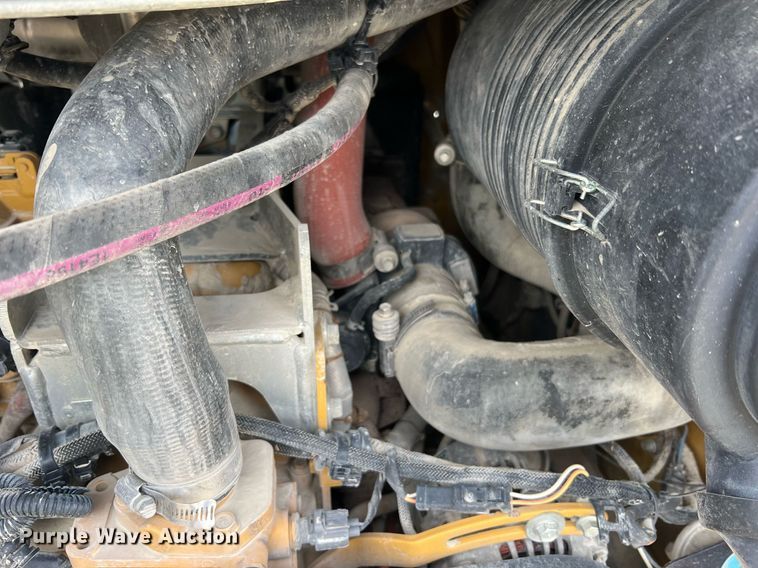 image for item NA9125 2020 Caterpillar 299D3  tracked skid steer loader