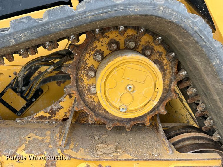 image for item NA9125 2020 Caterpillar 299D3  tracked skid steer loader