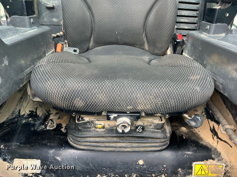 image for item NA9126 2020 Caterpillar 299D3  tracked skid steer loader