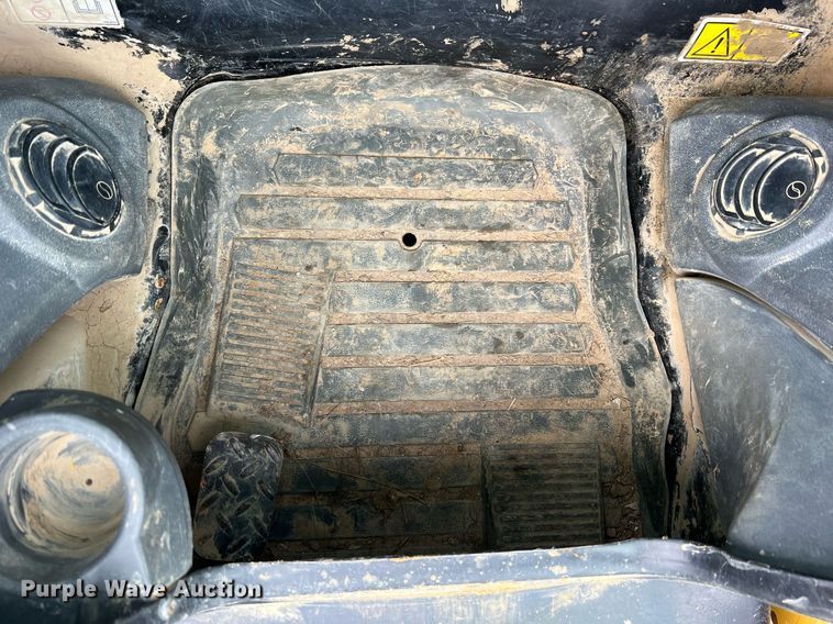 image for item NA9126 2020 Caterpillar 299D3  tracked skid steer loader