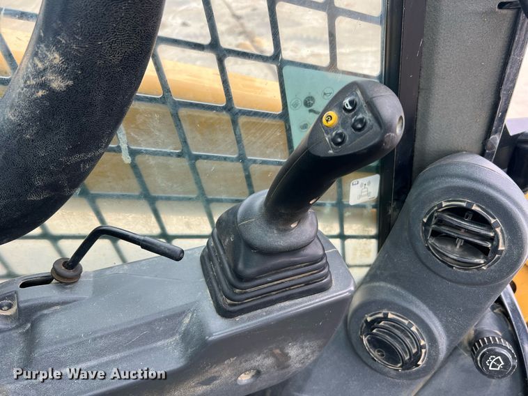 image for item NA9126 2020 Caterpillar 299D3  tracked skid steer loader