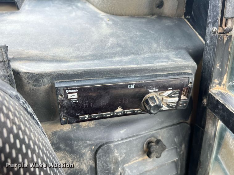 image for item NA9126 2020 Caterpillar 299D3  tracked skid steer loader