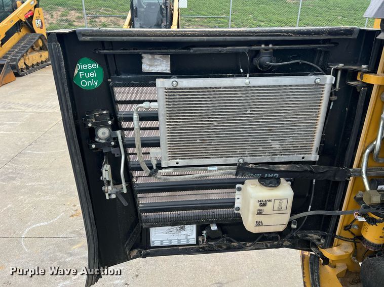 image for item NA9126 2020 Caterpillar 299D3  tracked skid steer loader