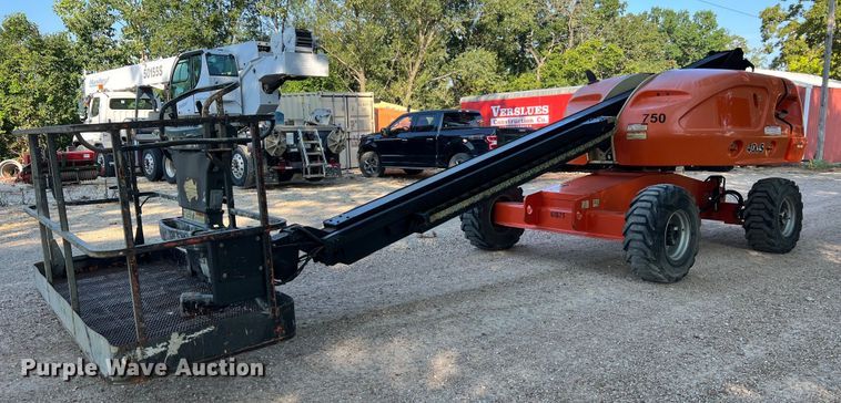 image for item NA9145 2007 JLG 400S  boom lift