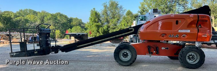 image for item NA9145 2007 JLG 400S  boom lift