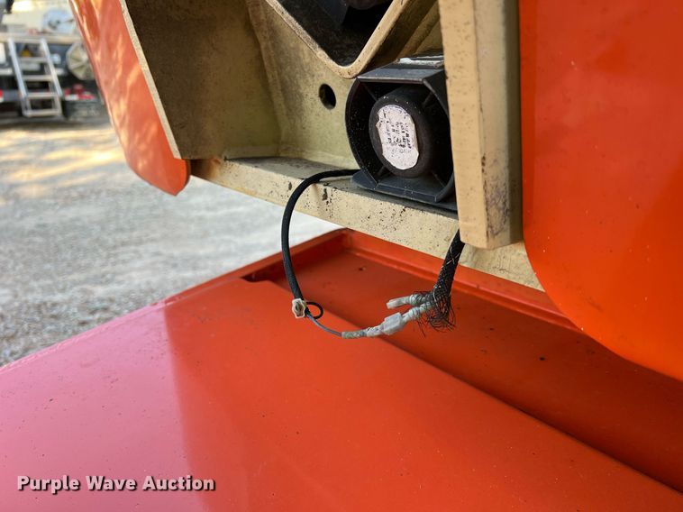 image for item NA9145 2007 JLG 400S  boom lift