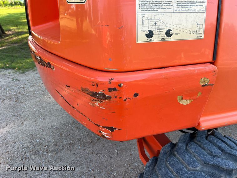 image for item NA9145 2007 JLG 400S  boom lift