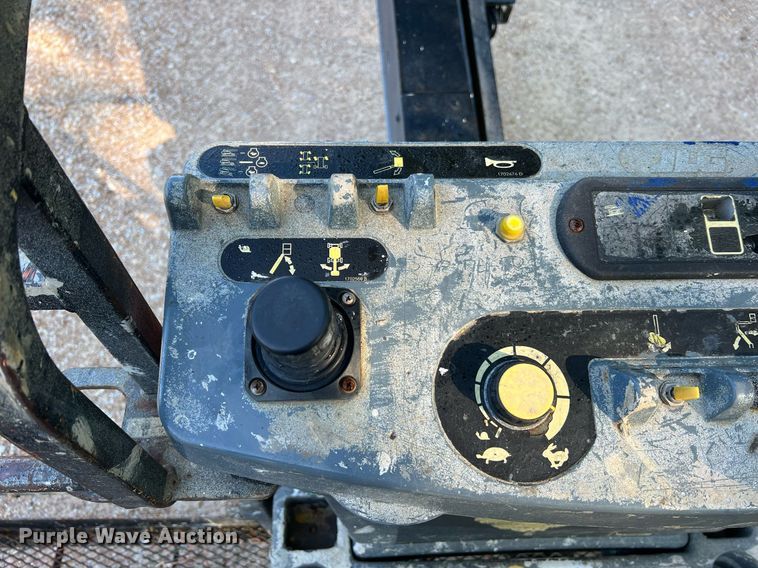 image for item NA9145 2007 JLG 400S  boom lift