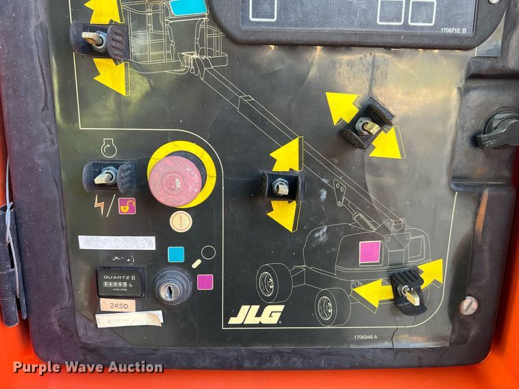 image for item NA9145 2007 JLG 400S  boom lift